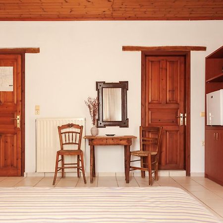 Amnisiades Apartments Karteros Extérieur photo