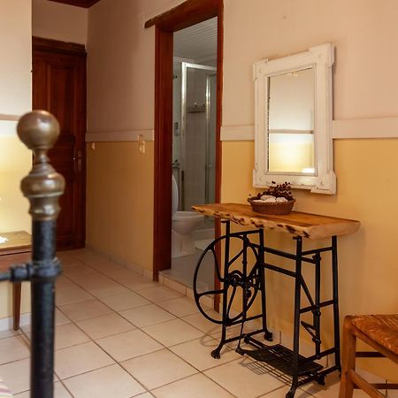 Amnisiades Apartments Karteros Extérieur photo