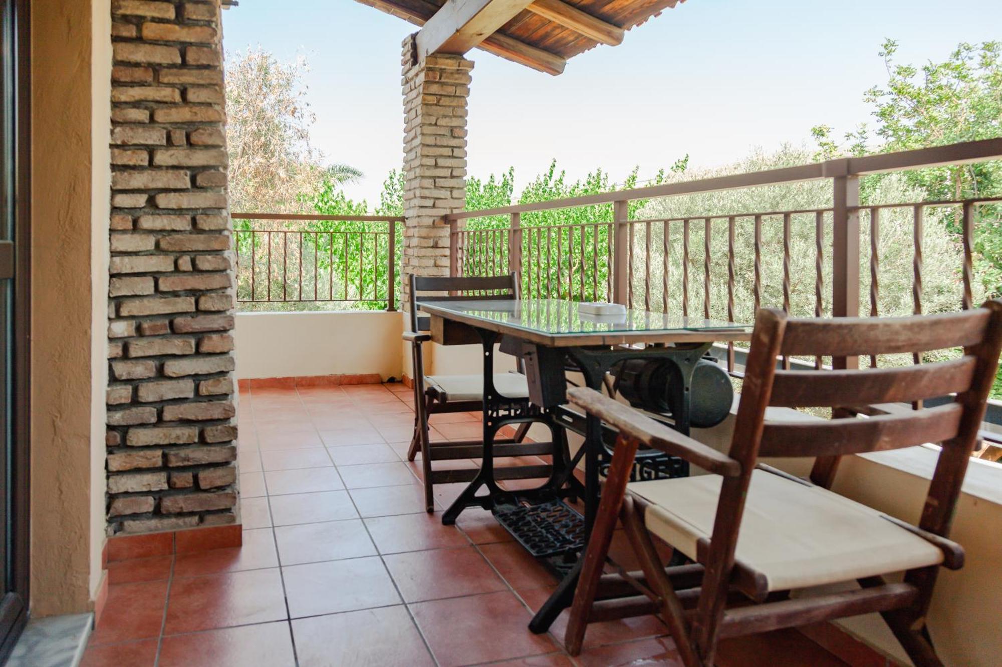 Amnisiades Apartments Karteros Extérieur photo