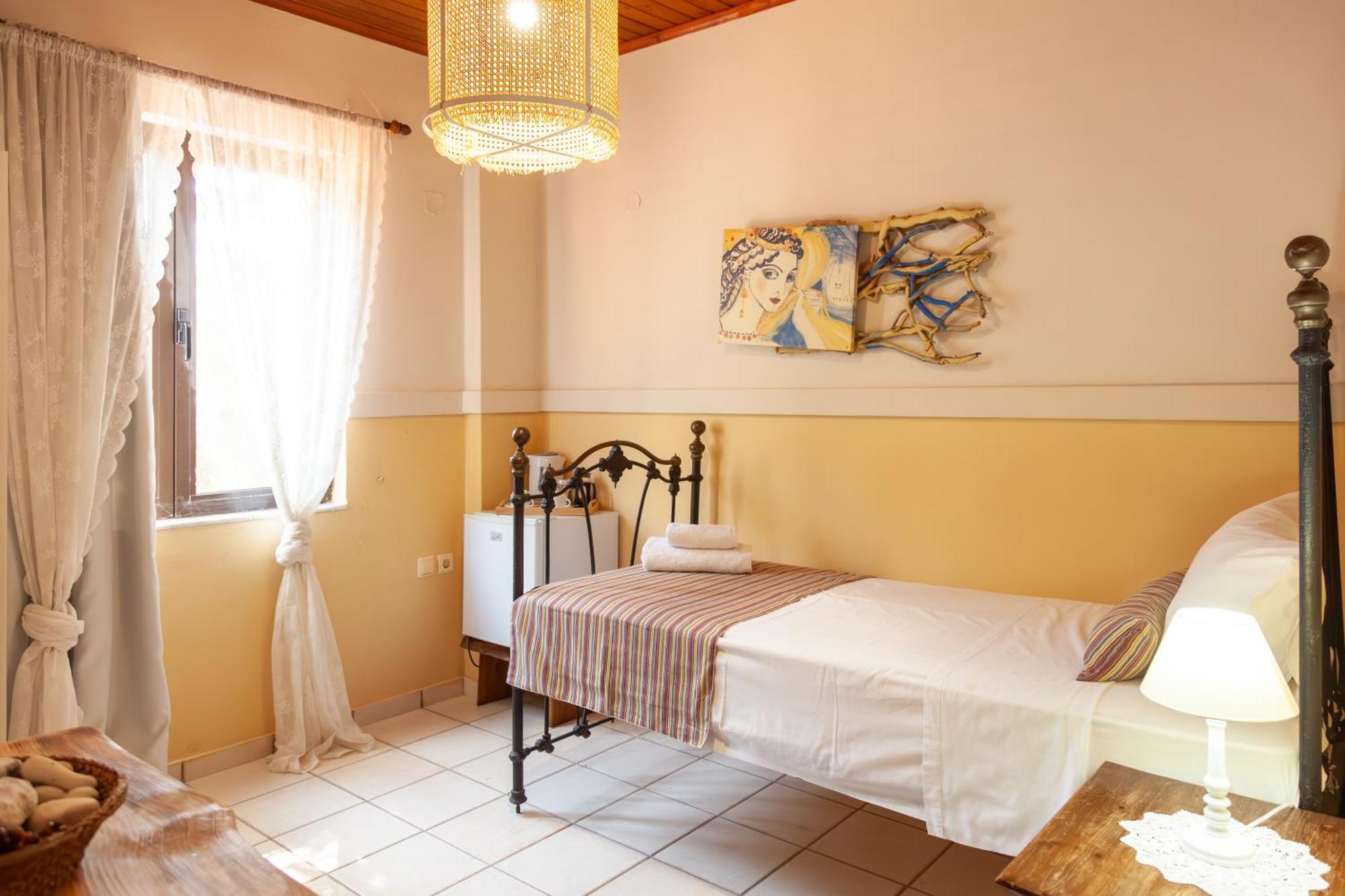 Amnisiades Apartments Karteros Extérieur photo