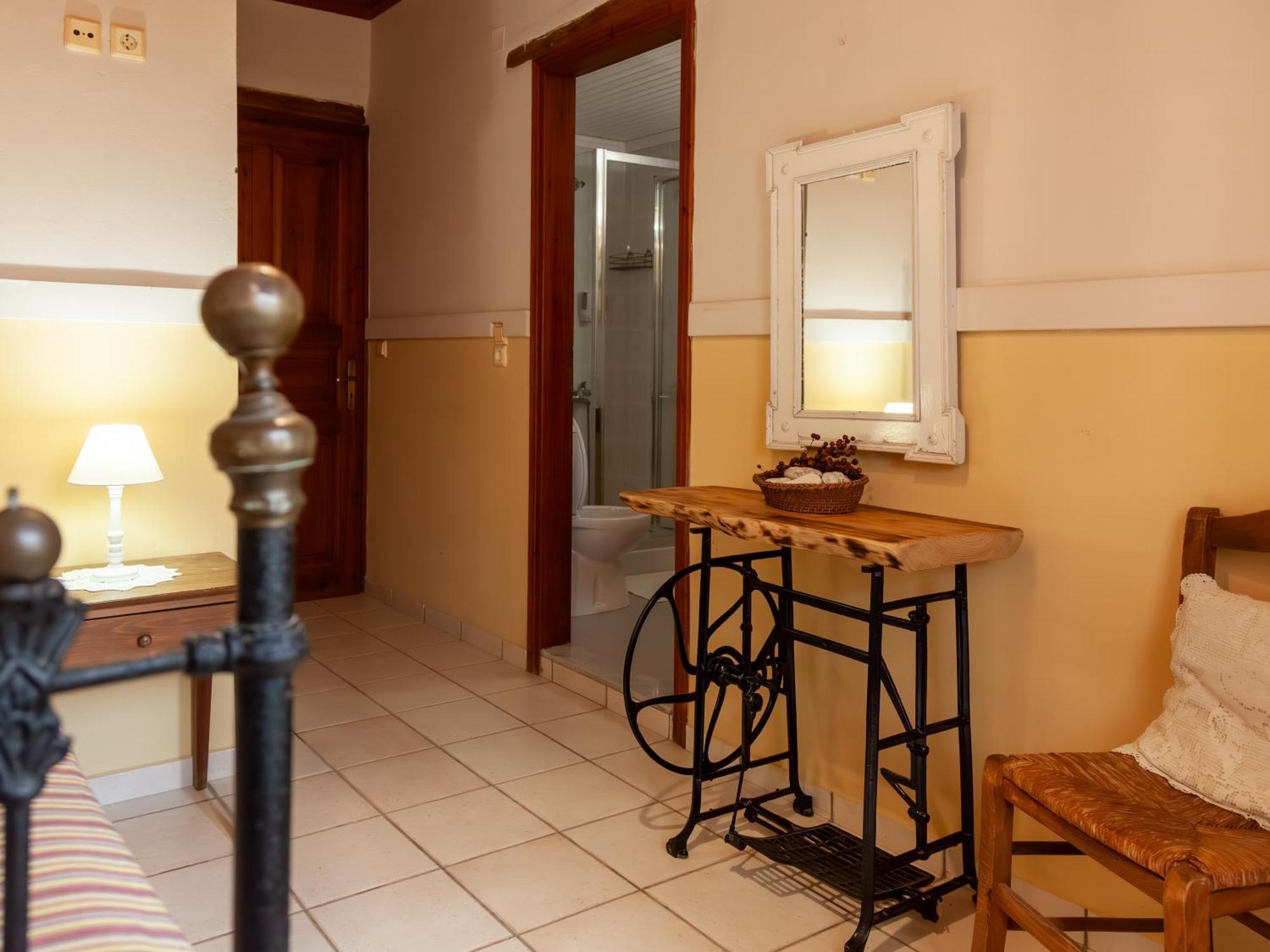 Amnisiades Apartments Karteros Extérieur photo